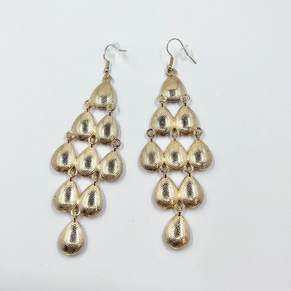 NWT-Charming Charlie - Large Red Faceted Teardrop Chandelier Gold Tone Earrings - Picture 6 of 8